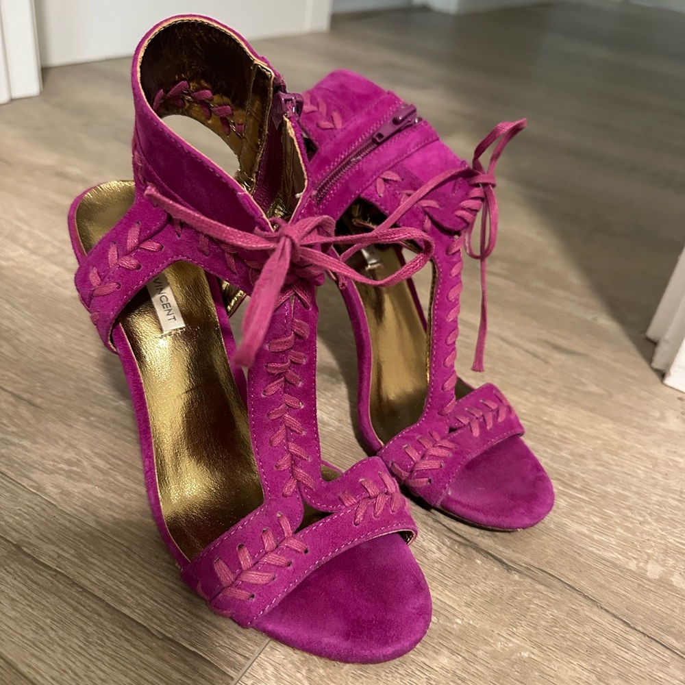 Cynthia Vincent Lace Up Heels in Fuschia, size 6.5, excellent condition